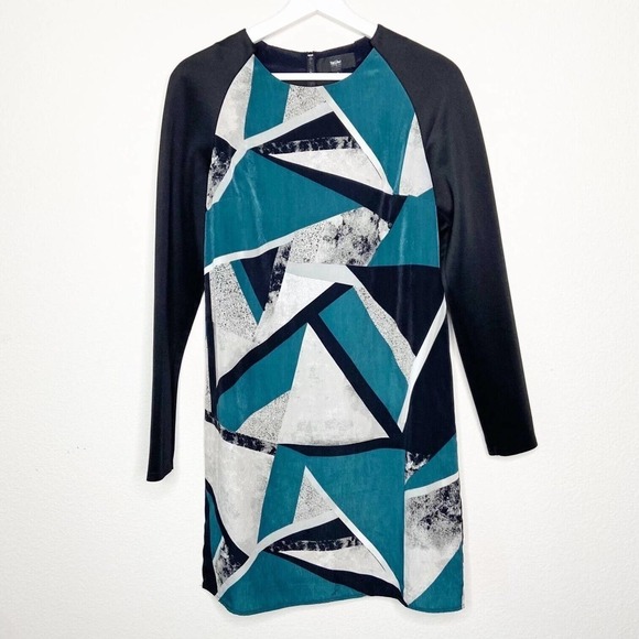 Mossimo Mod Themed Graphic Lined Dress - Picture 1 of 9